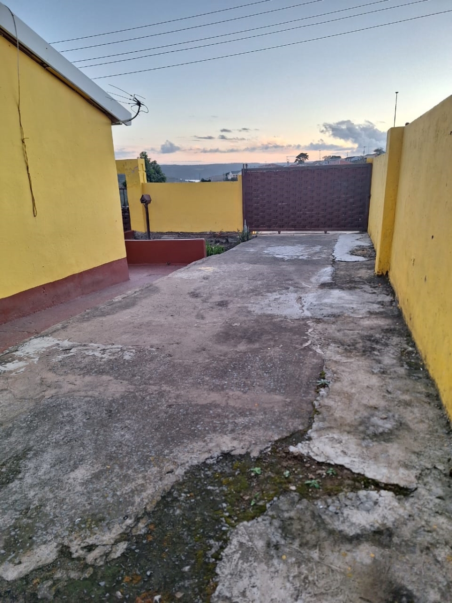 5 Bedroom Property for Sale in Mdantsane Nu 2 Eastern Cape